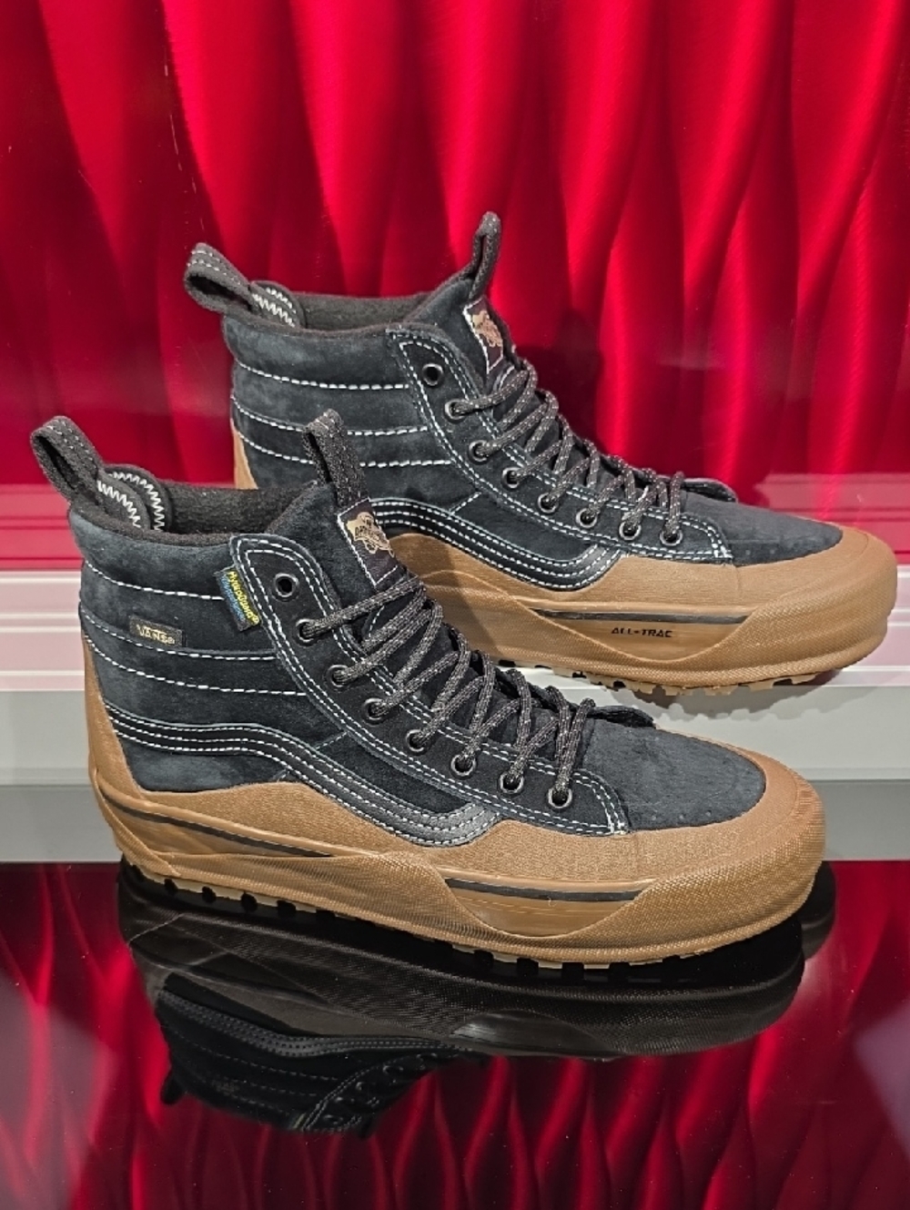 Vans Sk8 Hi Dip MTE 2 Black Gum Men's 8 Women's 9.5 New With Box